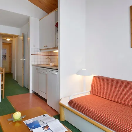 Apartment Fonctionnel Skis Aux Pieds Avec Balcon - Fr-1-181-2296